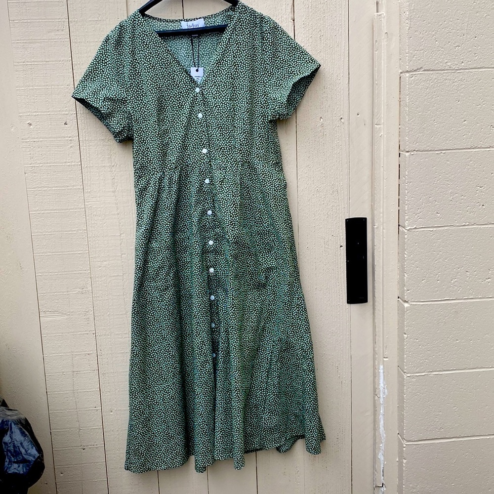 Feather+ Noise Green Dress